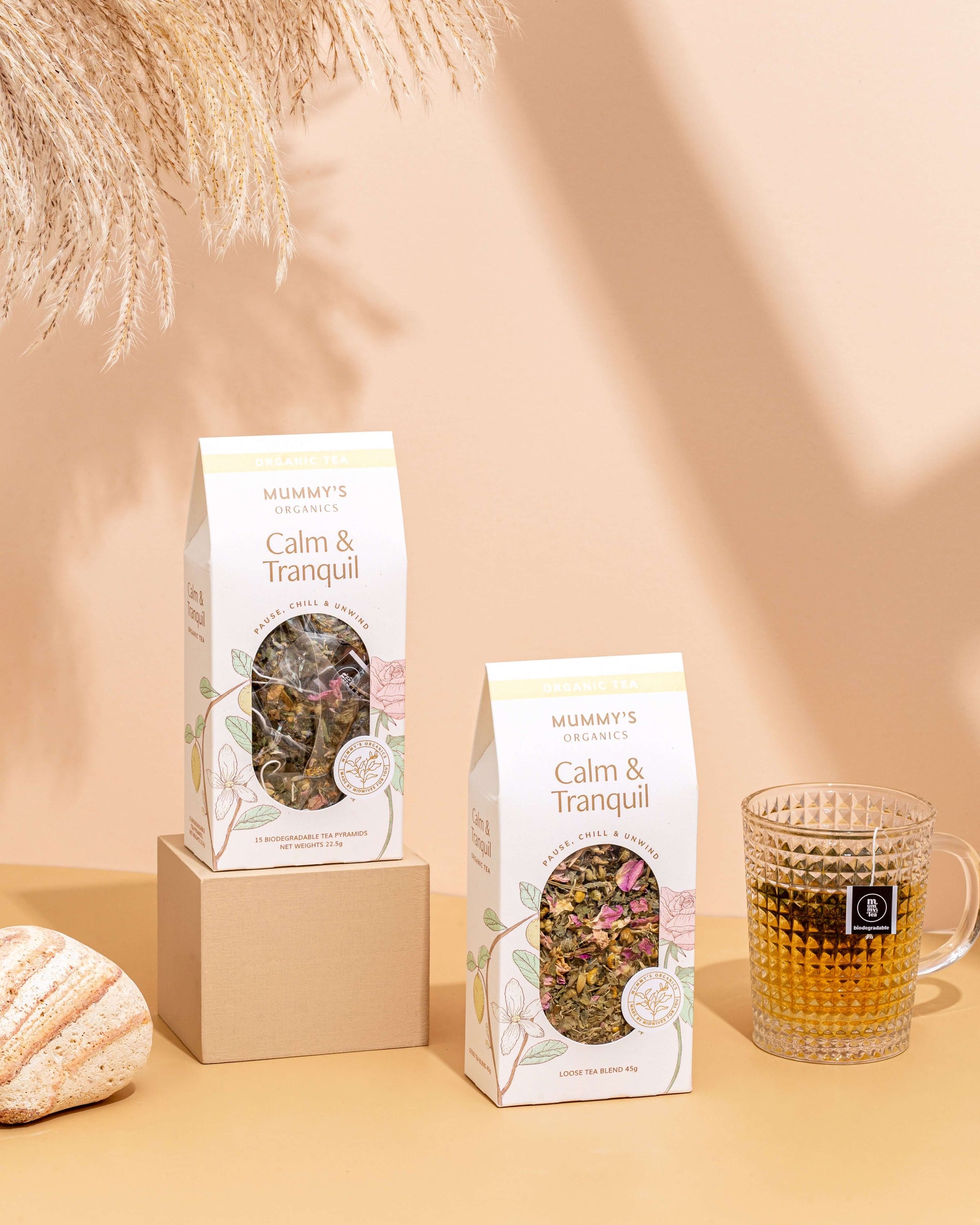 Photo of two Mummy's Organics Organic Calm and Tranquil from the front - loose and pyramids