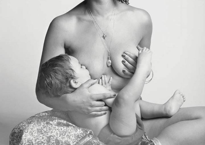 21 Tips from an Expert on How to Breastfeed